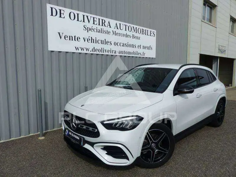 2023 Mercedes Benz GLA 200