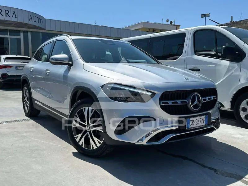2023 Mercedes Benz GLA 200