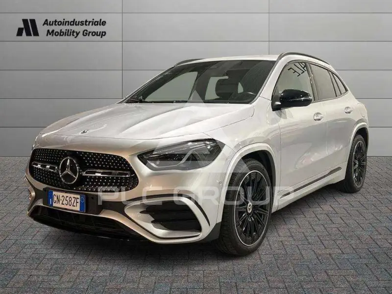 2023 Mercedes Benz GLA 200