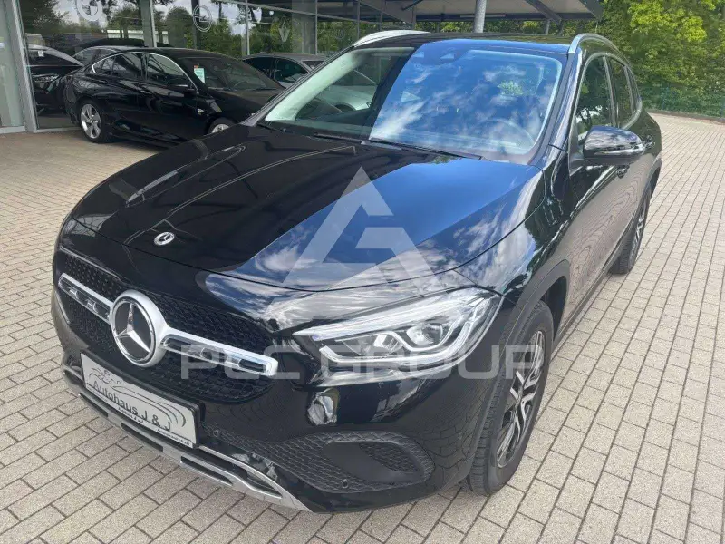 2023 Mercedes Benz GLA 220