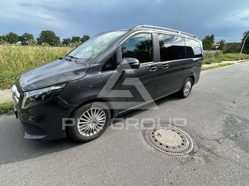 2023 Mercedes Benz V 220