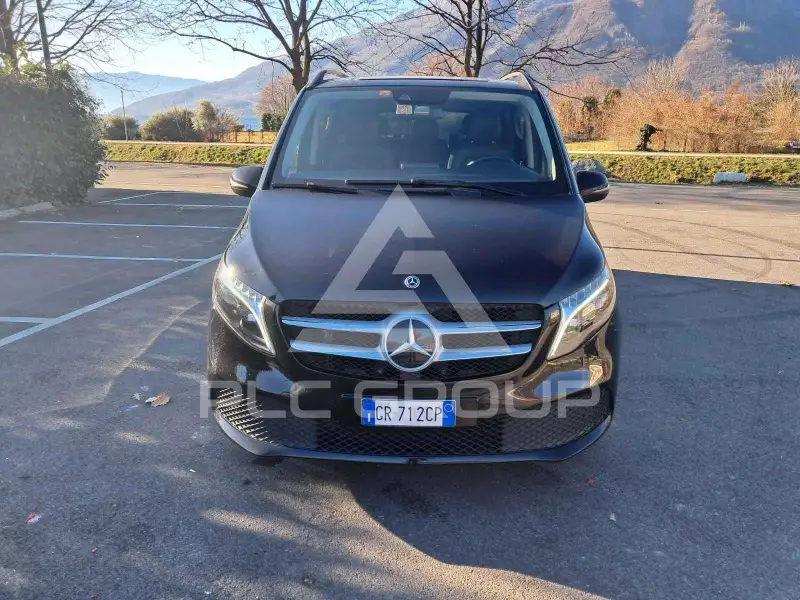 2023 Mercedes Benz V 220