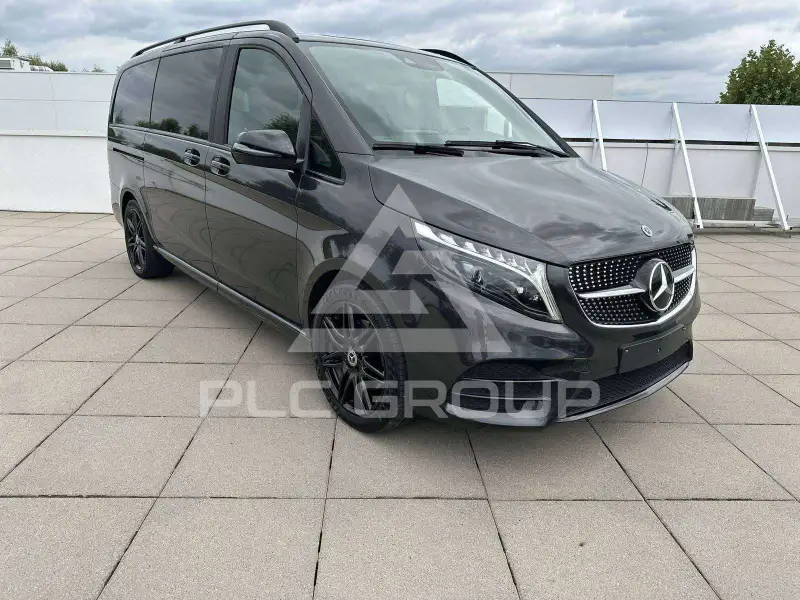 2023 Mercedes Benz V 220
