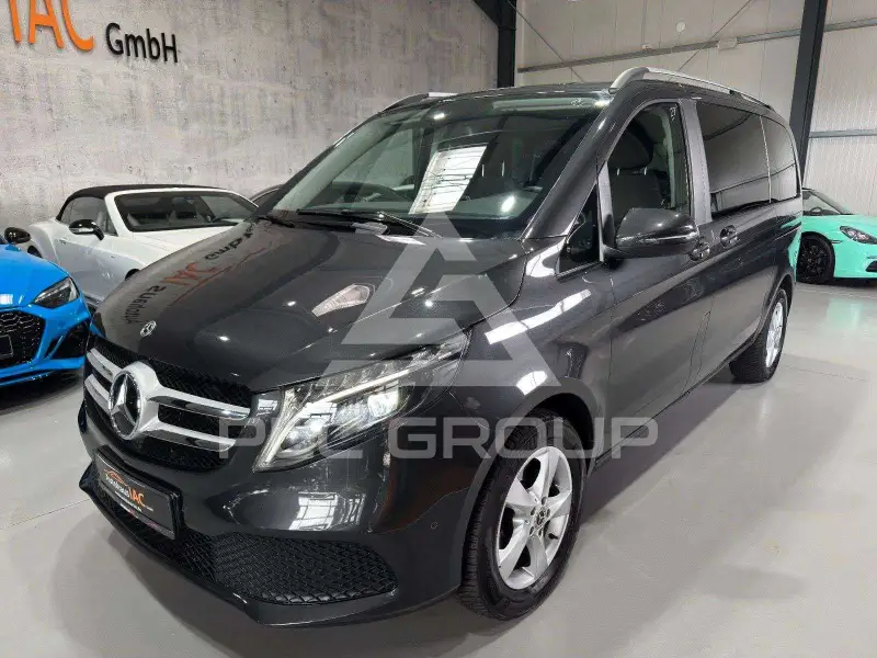 2023 Mercedes Benz V 220