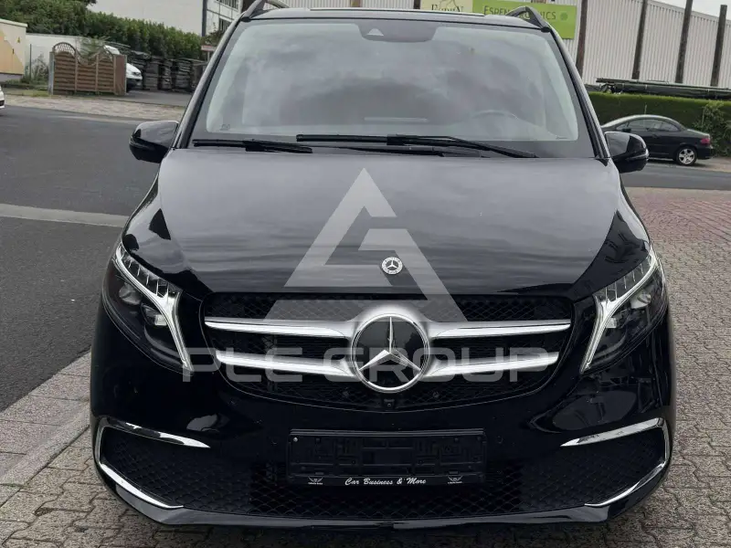 2023 Mercedes Benz V 220