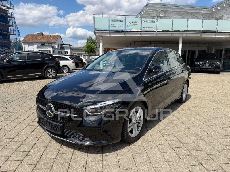 2023 Mercedes Benz B 180