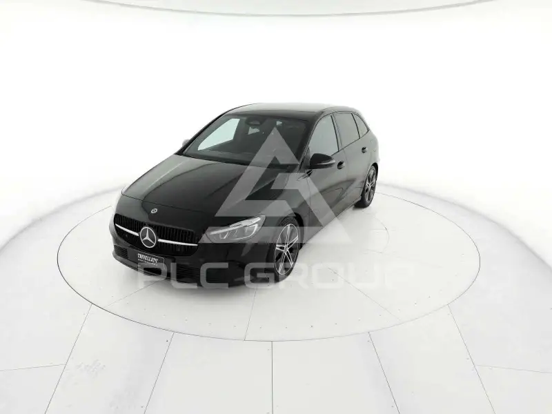 2023 Mercedes Benz B 180