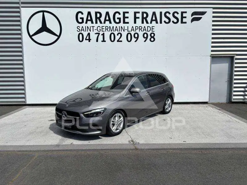 2023 Mercedes Benz B 180