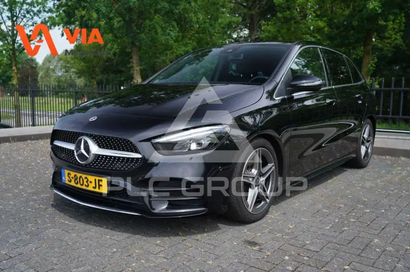 2023 Mercedes Benz B 180