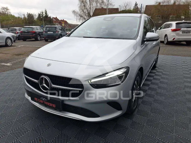 2023 Mercedes Benz B 180