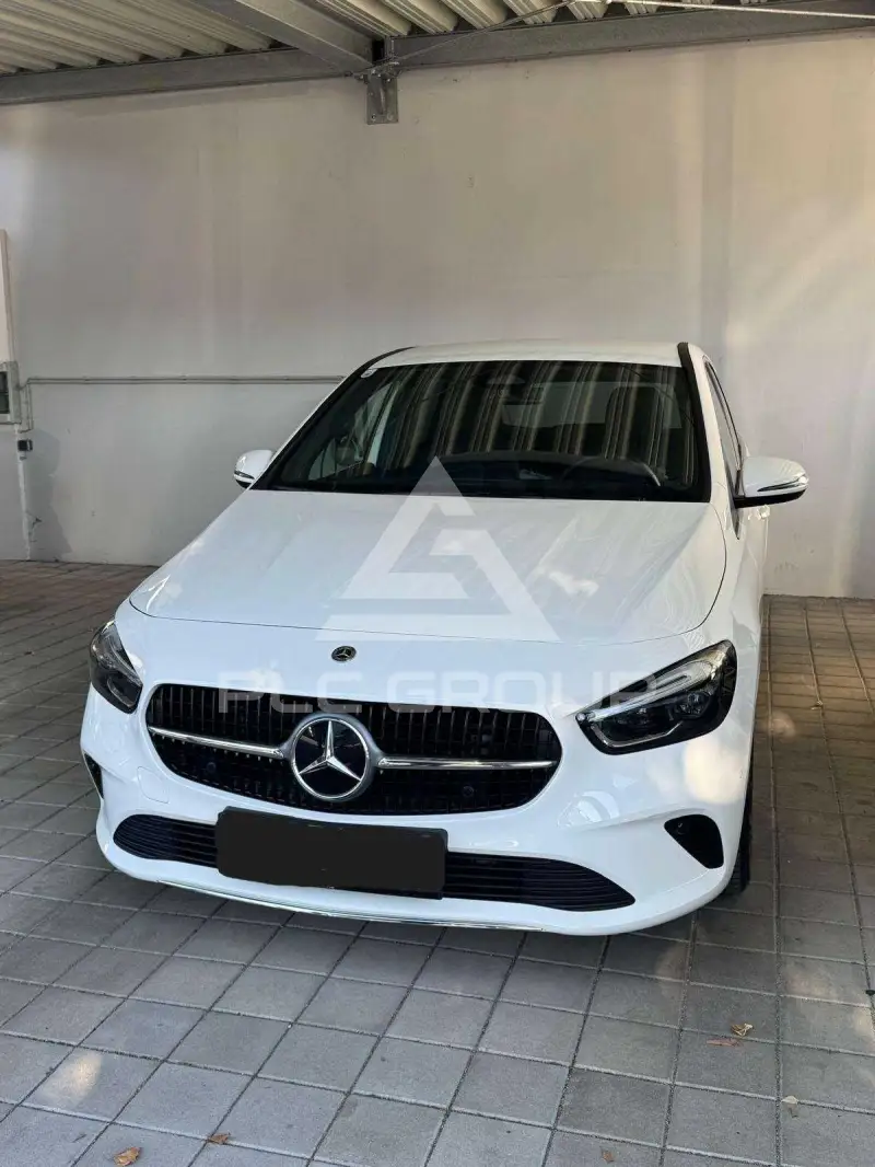 2023 Mercedes Benz B 180