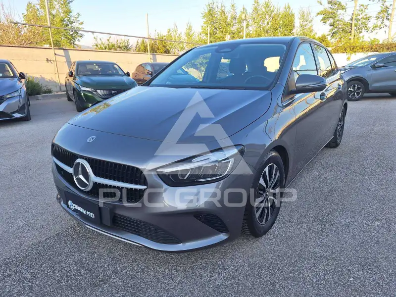2023 Mercedes Benz B 180