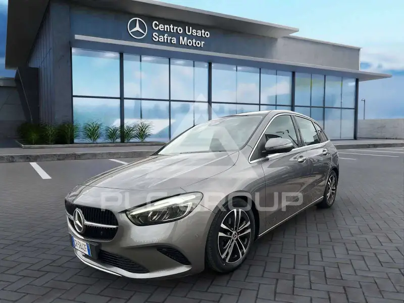 2023 Mercedes Benz B 180
