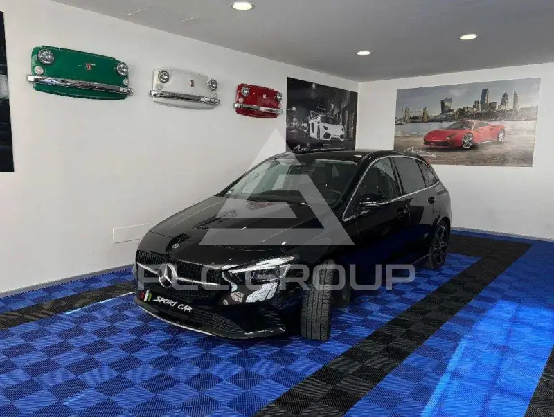 2023 Mercedes Benz B 180