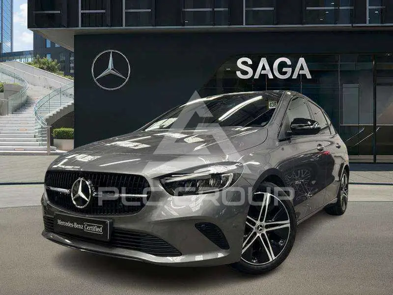 2023 Mercedes Benz B 180