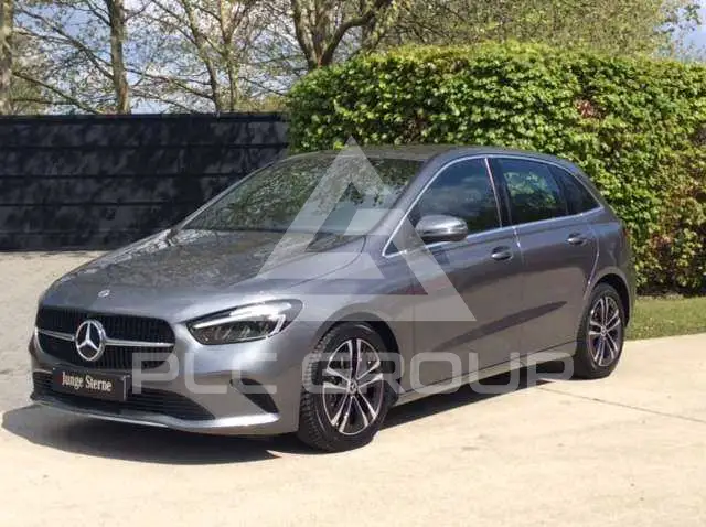 2023 Mercedes Benz B 180