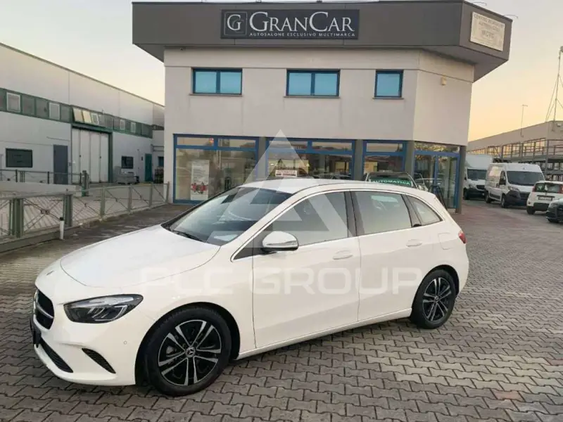 2023 Mercedes Benz B 180