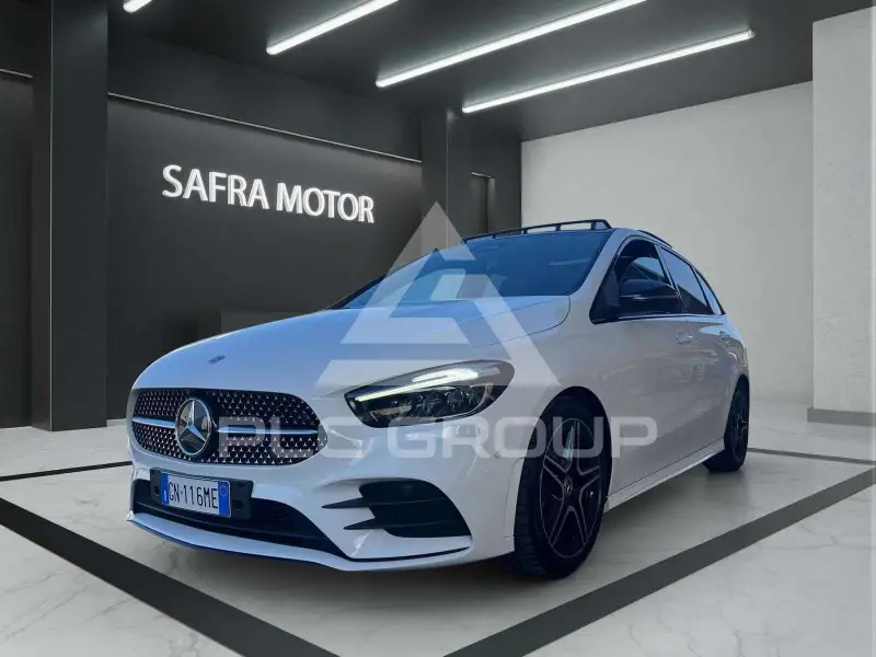 2023 Mercedes Benz B 180