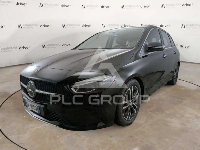 2023 Mercedes Benz B 180
