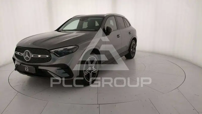 2023 Mercedes Benz GLC 220
