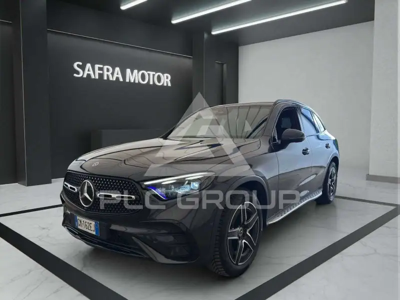 2023 Mercedes Benz GLC 220