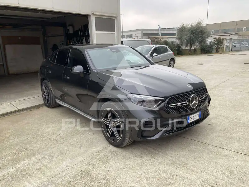 2023 Mercedes Benz GLC 220