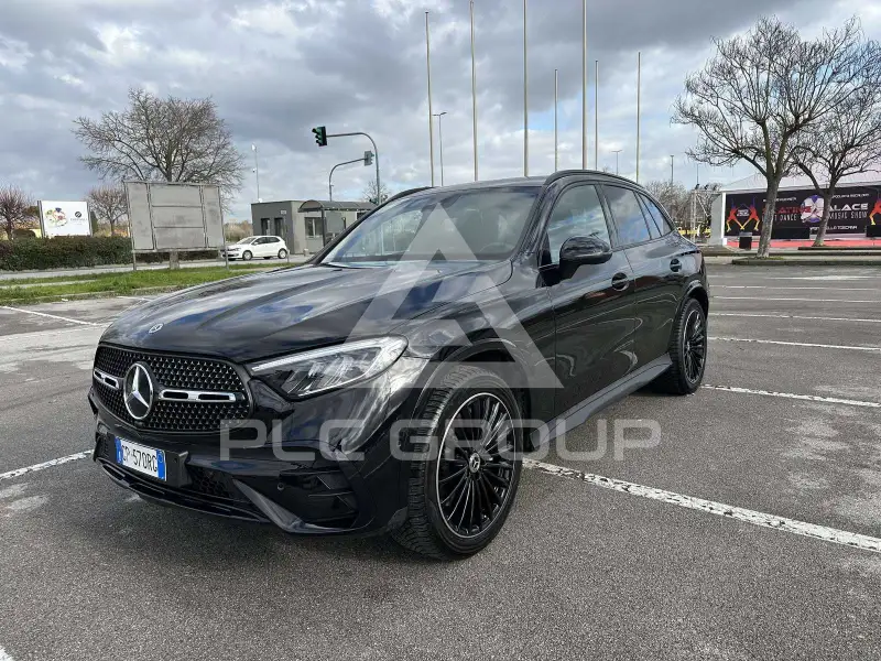 2023 Mercedes Benz GLC 220