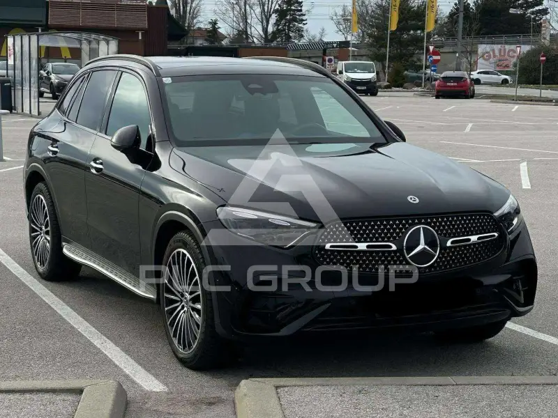 2023 Mercedes Benz GLC 220