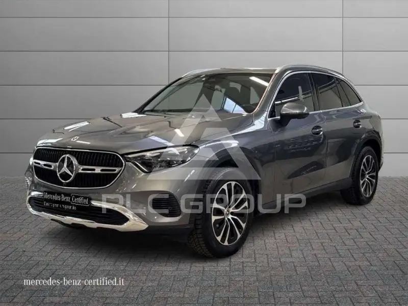 2023 Mercedes Benz GLC 220