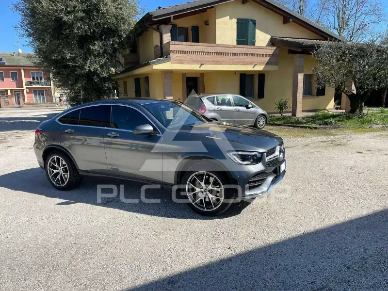 2023 Mercedes Benz GLC 220