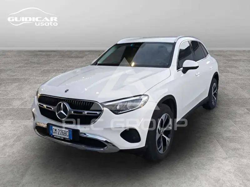 2023 Mercedes Benz GLC 220