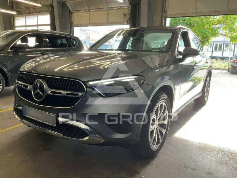 2023 Mercedes Benz GLC 220