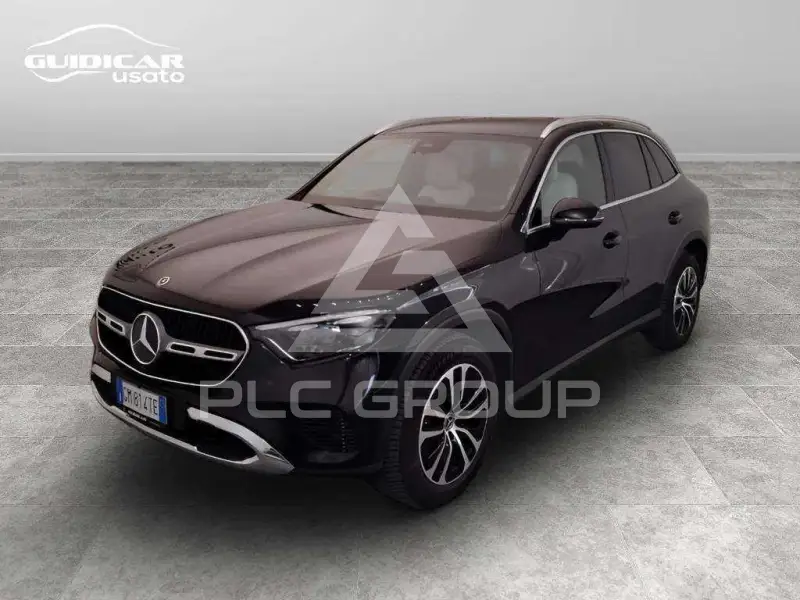 2023 Mercedes Benz GLC 220