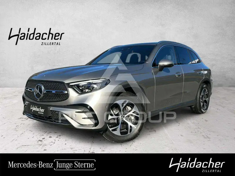 2023 Mercedes Benz GLC 220