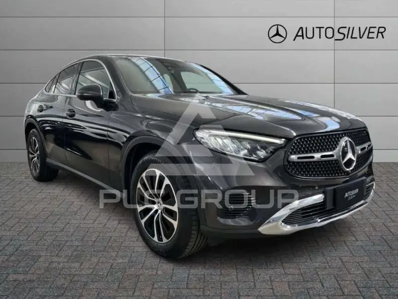 2023 Mercedes Benz GLC 220