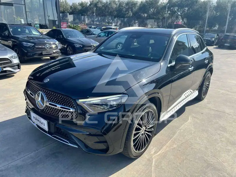 2023 Mercedes Benz GLC 220