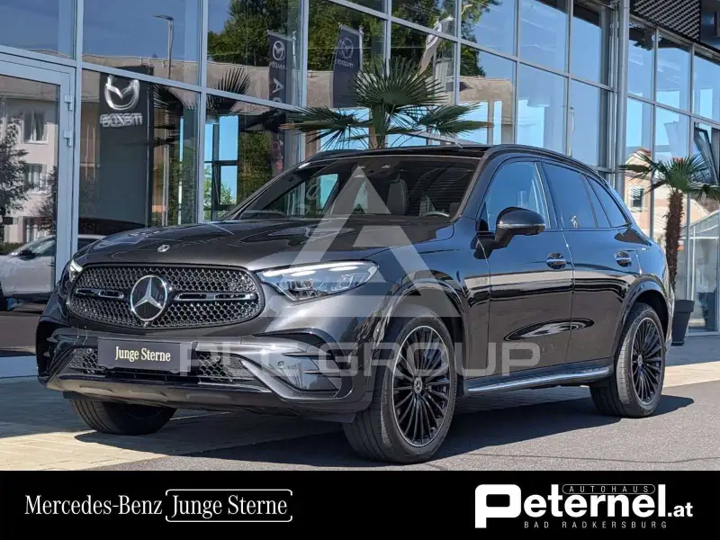 2023 Mercedes Benz GLC 220