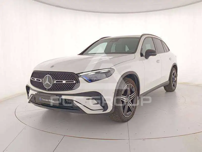 2023 Mercedes Benz GLC 220