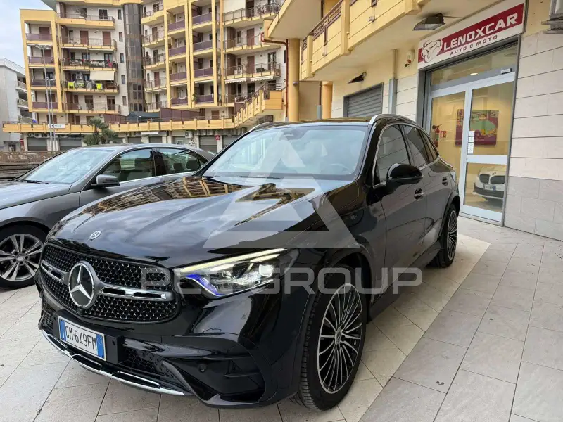 2023 Mercedes Benz GLC 220