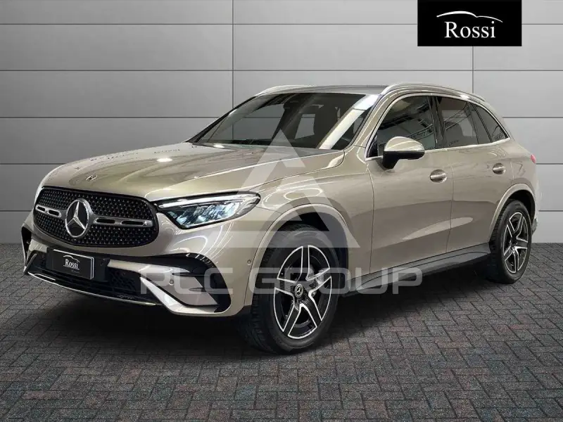 2023 Mercedes Benz GLC 220