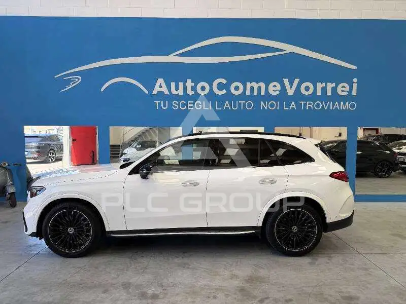2023 Mercedes Benz GLC 220