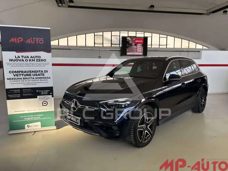 2023 Mercedes Benz GLC 220