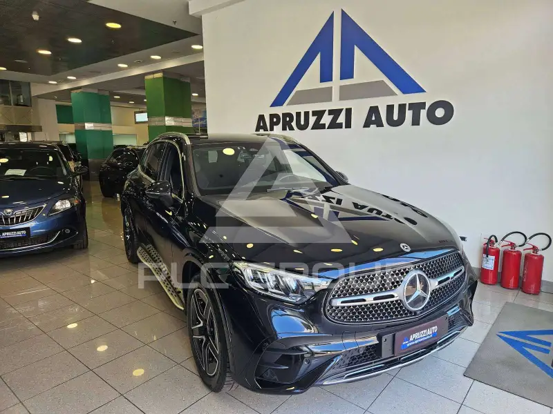2023 Mercedes Benz GLC 220