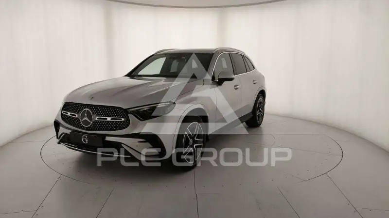 2023 Mercedes Benz GLC 220