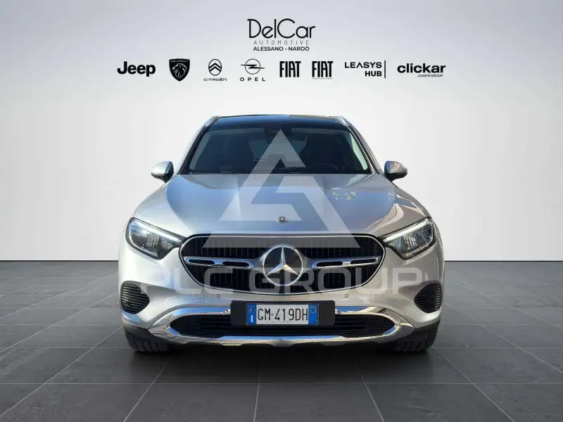 2023 Mercedes Benz GLC 220