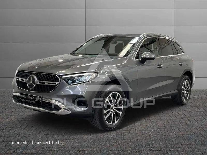 2023 Mercedes Benz GLC 220