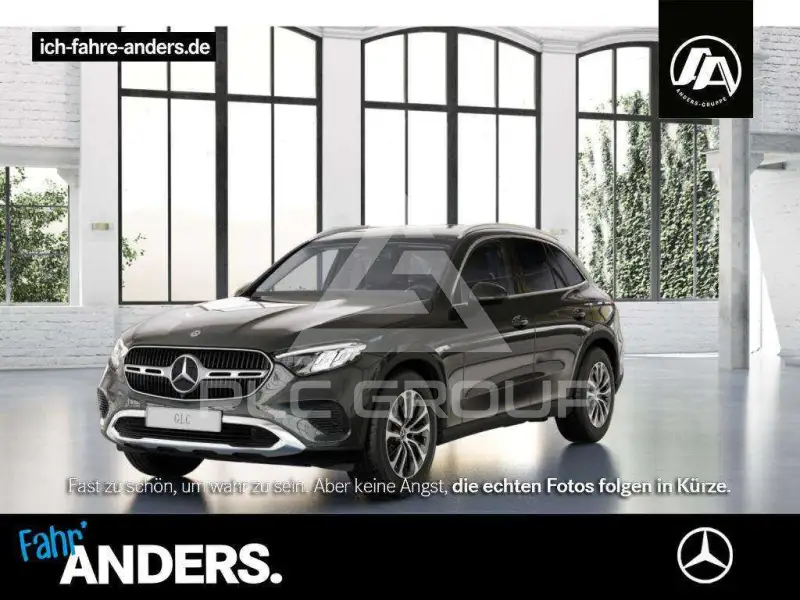 2023 Mercedes Benz GLC 220
