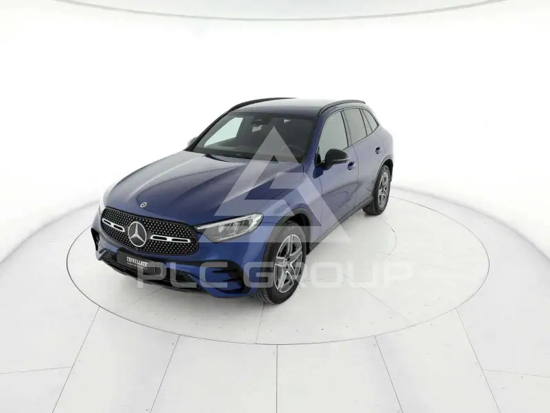 2023 Mercedes Benz GLC 220