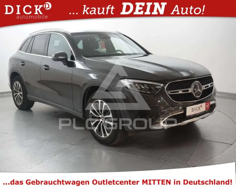 2023 Mercedes Benz GLC 220