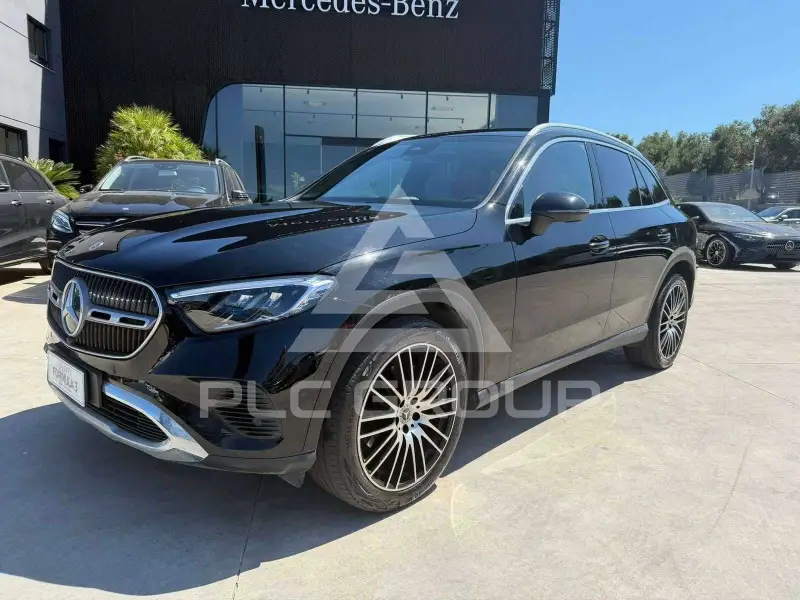 2023 Mercedes Benz GLC 220
